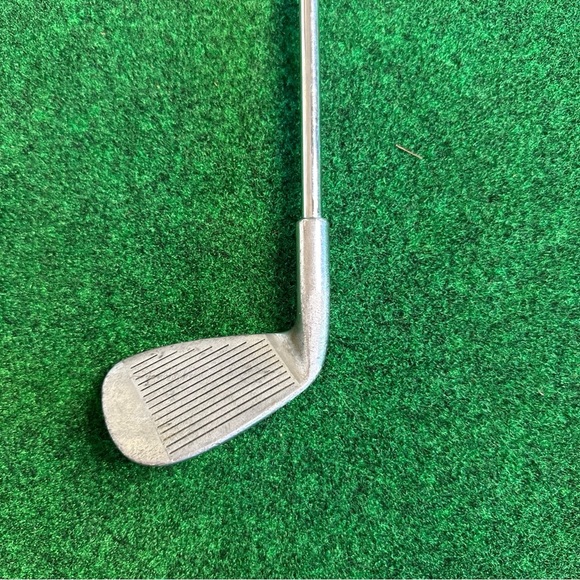 Dunlop Surpass Oversize, 8 Iron, Right Handed, 37.5” - Picture 3 of 8